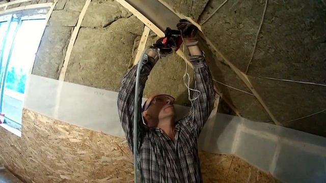Как Закрепить Утеплитель на Потолке - Утепление Мансарды-Жизнь в Мегаполисе смотреть онлайн