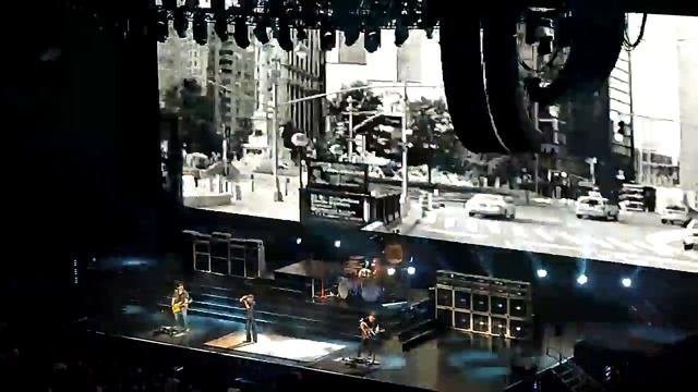 【Van Halen】- China Town (Oakland, Oracle Arena - 6/3/12) смотреть онлайн