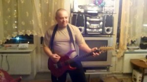 Как правильно играть на электрогитаре