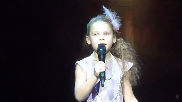 ЛЕБЕДЬ АЛЕКСАНДРА - ЛЕДИ СОВЕРШЕНСТВО - 06 12 22 г "Зимнее настроение" смотреть онлайн
