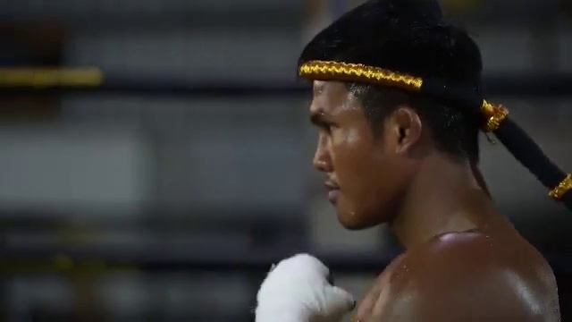 Buakaw Wai Kru Demonstration смотреть онлайн