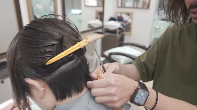 【カット動画】最強のシルエットを作るショートカット技法[美容師向け][50代60代髪型][白髪ぼかしブリーチ][バレイヤージュ] смотреть онлайн