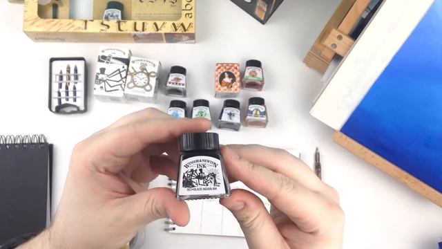 Небольшой обзор по туши Winsor&Newton Drawing ink и Calligraphy Ink смотреть онлайн