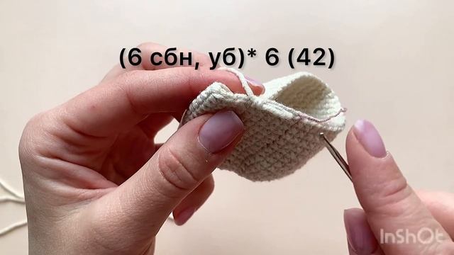 Вяжем погремушкe. Голова зайца или мишки. смотреть онлайн