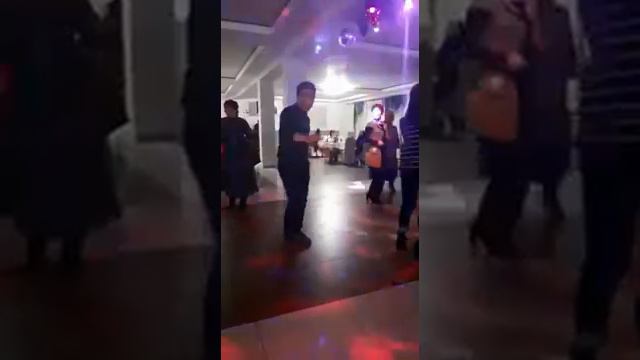 Мына сага Жоомарт тойду жарды . смотреть онлайн