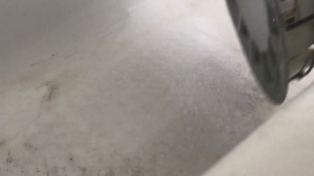 Cleaning a 1993 Volvo 940 wheel trim смотреть онлайн