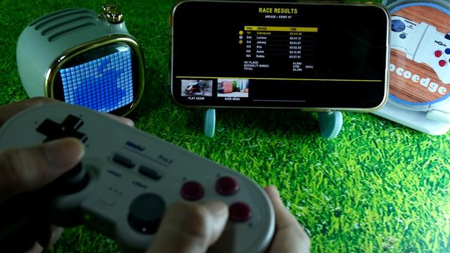 Reckless Racing 3 (iOS) play with 8Bitdo Pro 2 Controller смотреть онлайн