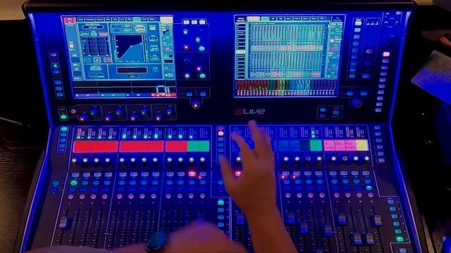 Kick in. Базовые настройки микрофона в большом барабане "Kick in". Компрессия и Эквализация. смотреть онлайн