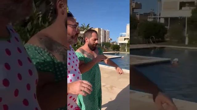 Как испанцы прикалуються#жизнь в испании#фериа2022#испанские приколы#испания#смешные видео# смотреть онлайн