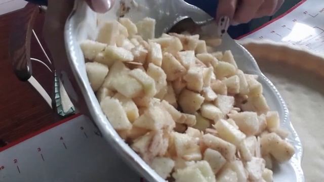 ЯБЛОЧНЫЙ ПИРОГ и о том - о - сем смотреть онлайн