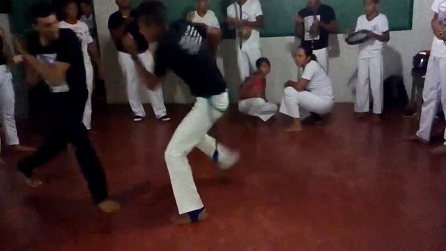 Grupo de capoeira jovem brasil смотреть онлайн