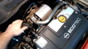 Опель астра горит чек