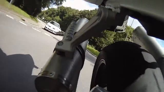 aprilia tuono 1000 R on board vue arrière HDDV0001 смотреть онлайн