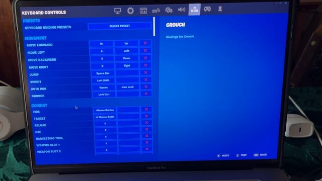 MacBook Pro 16' Gaming Review - Fortnite 1st gameplay смотреть онлайн
