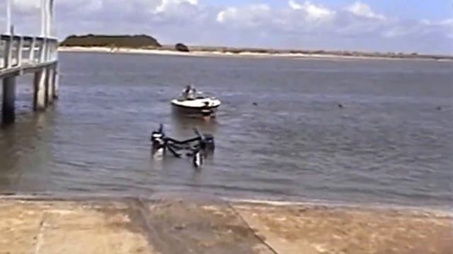 DE PESCA CALIPSO CON TITO ALVARES Y LUCIERNAGA 30 01 2004 смотреть онлайн