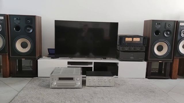 Le Nikko Alpha VI Monstre De Musicalité Et De Performance Sur Les Elipson XLS 15 смотреть онлайн