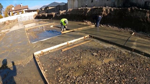 Строительство многоэтажки. Заливка подбетонки смотреть онлайн