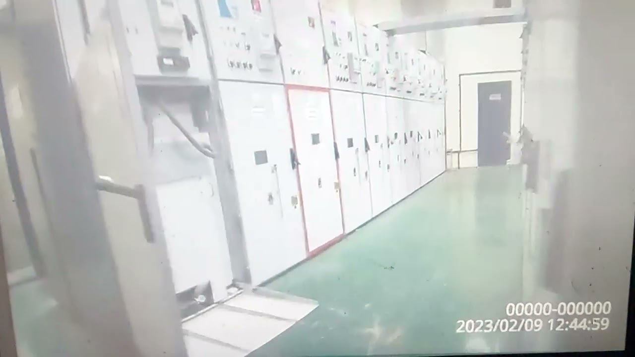 Перекрытие на шинах 10кВ при вкатывании тележки ТСН, 09.02.2023г смотреть онлайн