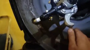 Как знять шкиф , адаптер , втулка ножа газонокосилки .