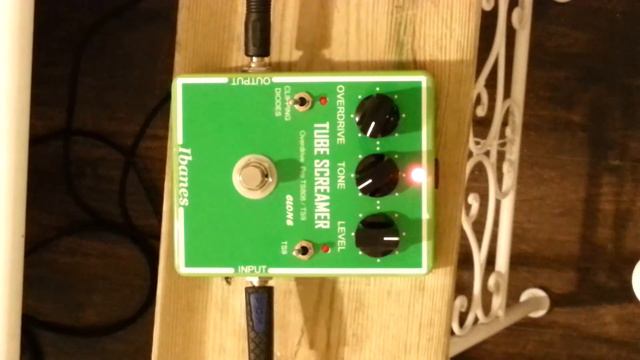 IBANES TUBE SCREAMER TS808 AND TS9 AND CLIPPING DIODE смотреть онлайн