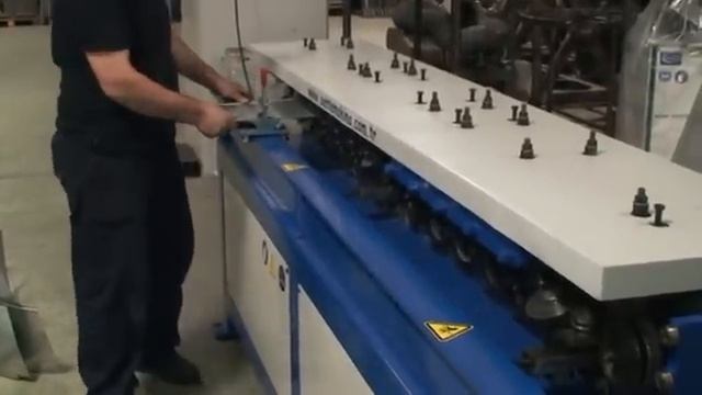 Комплекс для производства отводов прямоугольных воздуховодов с интегрированными фланцами TDF смотреть онлайн
