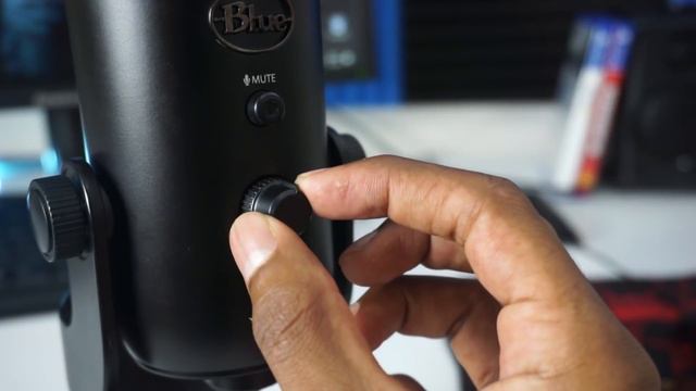 Blue Yeti Blackout Mic Review - Sinhala смотреть онлайн