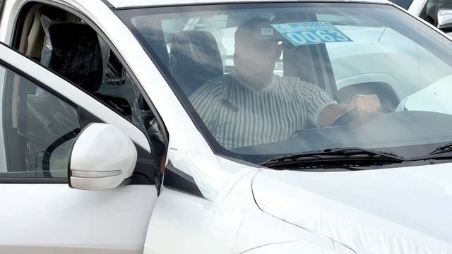 Обзор Suzuki Ertiga. Минивэн 7 мест. Почему так дешево? Авторынок Дубай. Доставка под ключ.