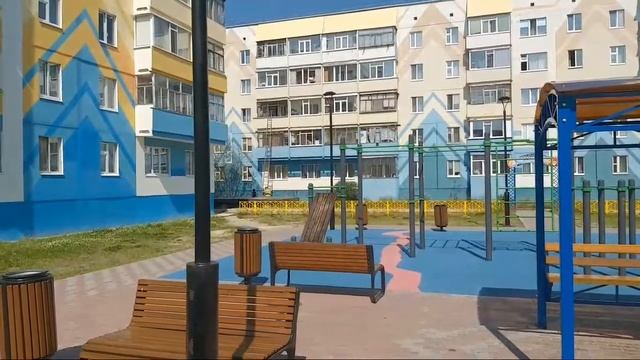 09.07.2022 спасатели с лестницы залезли в квартиру на 3 этаже г. Муравленко смотреть онлайн