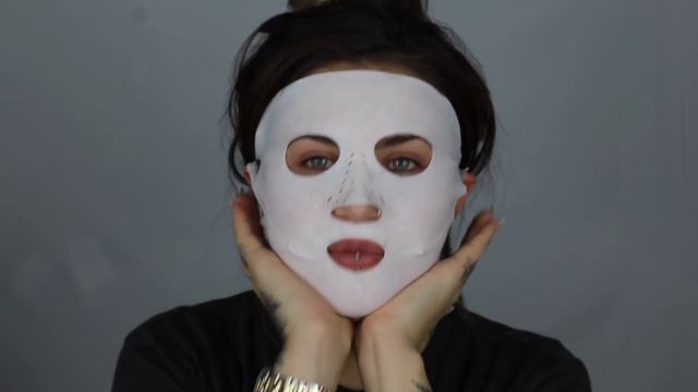 INSTANT MAGIC DRY SHEET MASK?! смотреть онлайн