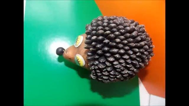 Ежик из природных материалов! Поделка в школу ! смотреть онлайн