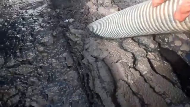 Качает илосос