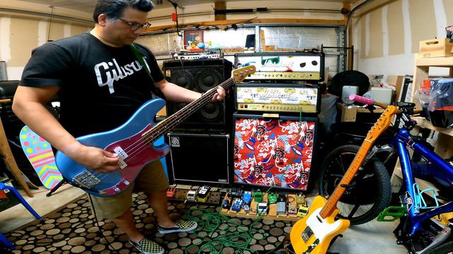 Fender MIM P-Bass w/ Lollar Pick Ups смотреть онлайн