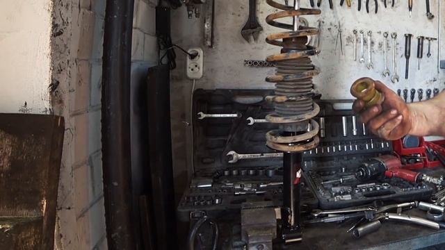 Сапожник без сапог на примере Alfa Romeo 166 2.4 Jtd. Suspension Repair Alfa Romeo 166 2.4 Jtd. смотреть онлайн