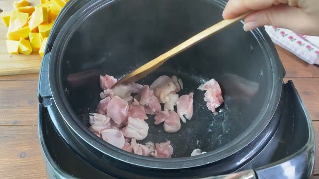 Магическая игра черной и белой альтернативы