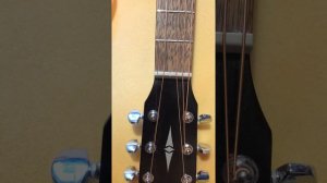 Дребезжит струна на 1 ладу