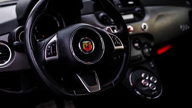 Fiat 500 Abarth 595 Competizione смотреть онлайн