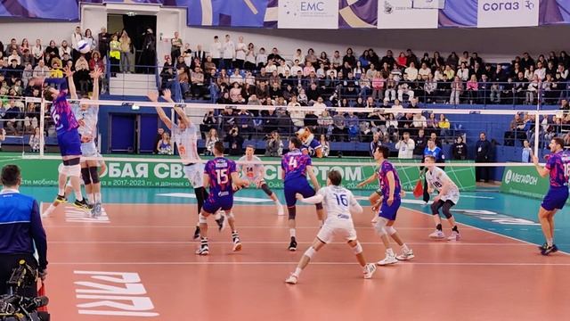 Концовка третьей партии Динамо (Москва) - Зенит-Казань смотреть онлайн