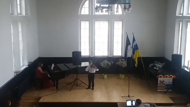 Марш. И.С. Бах ДМШ 15 Харьков. Зубенко Руслан. смотреть онлайн