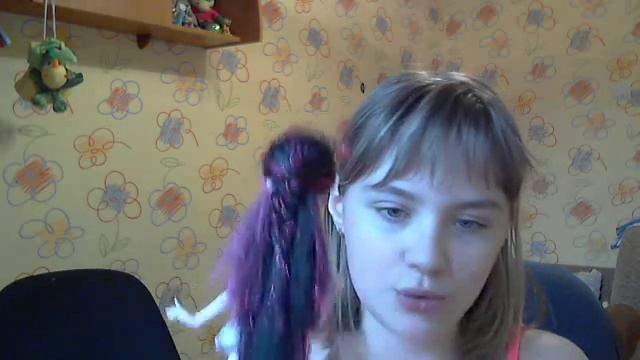 Мини-поздравление С Новым Годом, разговор про причёску Уллы и про новую монстряшку) смотреть онлайн