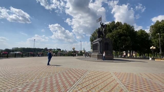 г.Владимир, памятник Владимиру, июль 2021г. смотреть онлайн