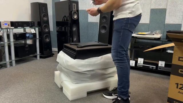 Новый активный сабвуфер от шведов - Dynavoice Challenger CSB-V12 👍 смотреть онлайн