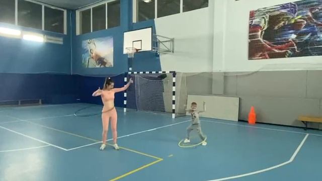 На спортике