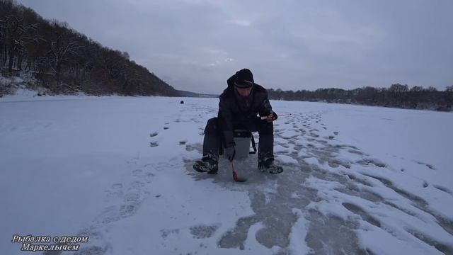 Попал на утренний клёв. Рыбалка на ОКЕ 2021. смотреть онлайн