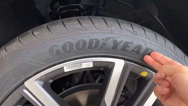 Geely Monjaro 2023 Интерьер и экстерьер смотреть онлайн