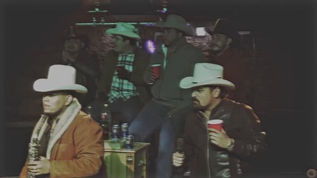 Los Dos Carnales - El Estrés (Video Musical) смотреть онлайн