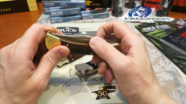 Сравнение цвета накладок Buck 110 S30V и 420HC