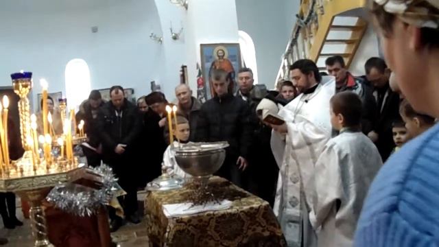 Водосвятний молебень в день Богоявлення (с. Ясногородка Київської обл.) . Частина 2 смотреть онлайн