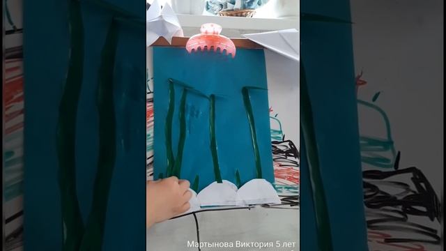 АППЛИКАЦИЯ ПОДСНЕЖНИКИ ИЗ ЦВЕТНОЙ БУМАГИ А4 ОБЪЁМНАЯ. ДЕЛАЮТ И ПОКАЗЫВАЮТ ВИКА 5 ЛЕТ И АЛЕША 7 ЛЕТ. смотреть онлайн