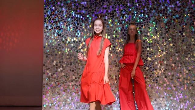 Конкурс ПОЧЕРК, Номинация ДЕТСКАЯ ОДЕЖДА, Смирнова Е , Морозова А , Дорофеева Л ,коллекция Princes смотреть онлайн