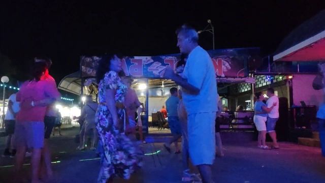 На сиреневой луне 15.08.23. смотреть онлайн